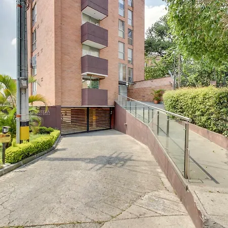 Edificio La Frontera, El Poblado Hotel